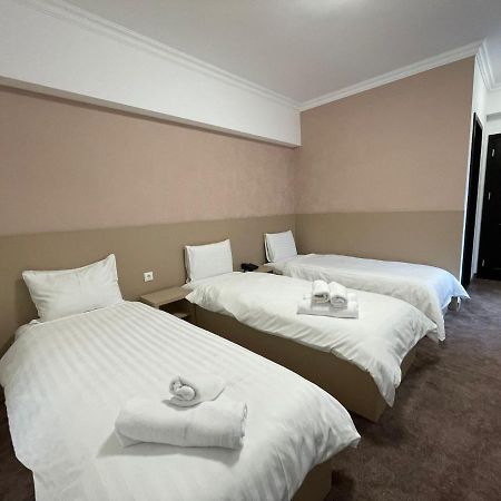 Hotel Rivoli Bükreş Dış mekan fotoğraf