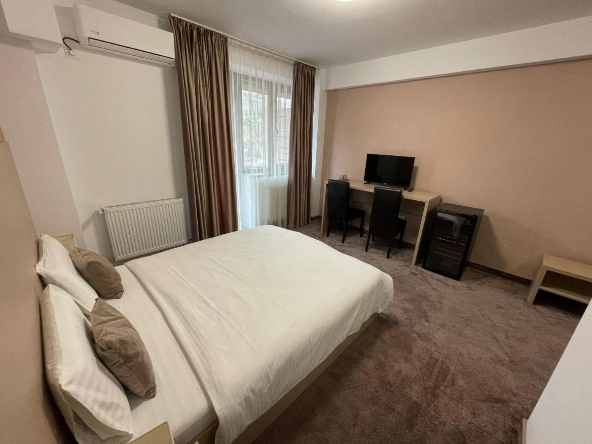Hotel Rivoli Bükreş Dış mekan fotoğraf