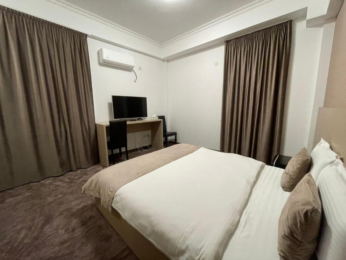 Hotel Rivoli Bükreş Dış mekan fotoğraf